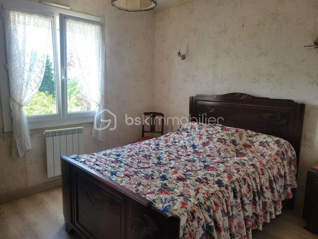 2 Maisons avec fort potentiel sur plus de 1 hectare - photo 9