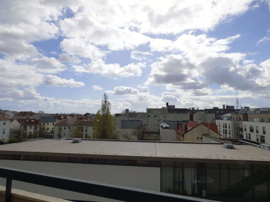 Appartement à HOUILLES