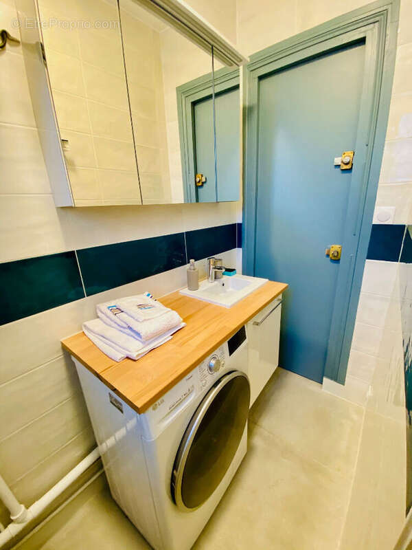 Appartement à LEVALLOIS-PERRET