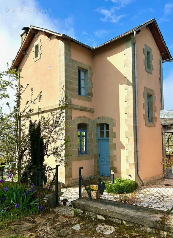 Maison à SAILLAC