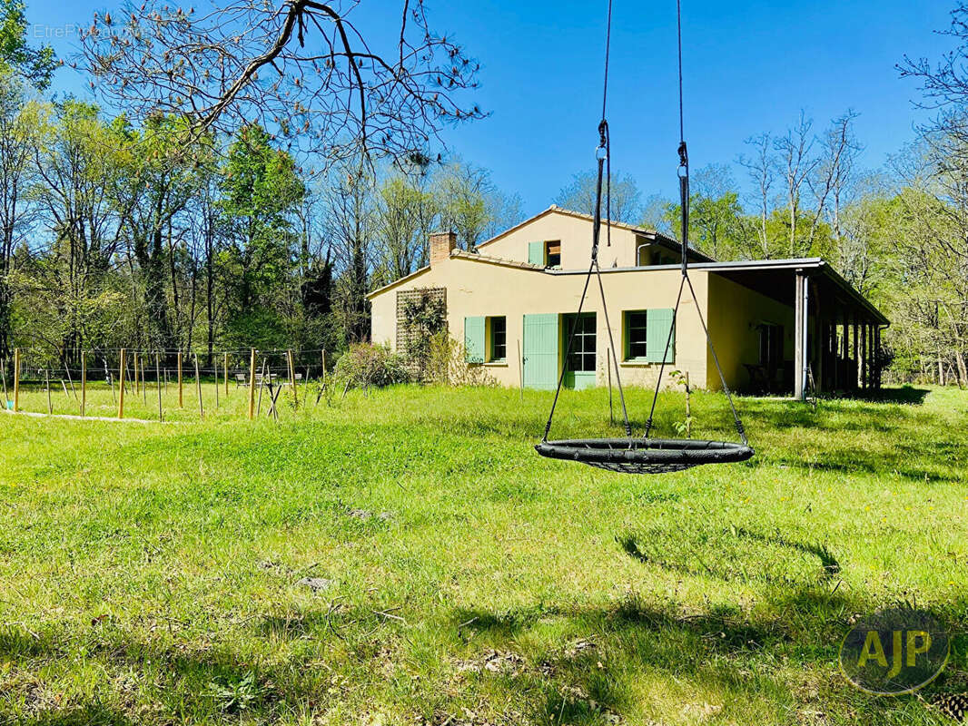 Maison à LESPARRE-MEDOC