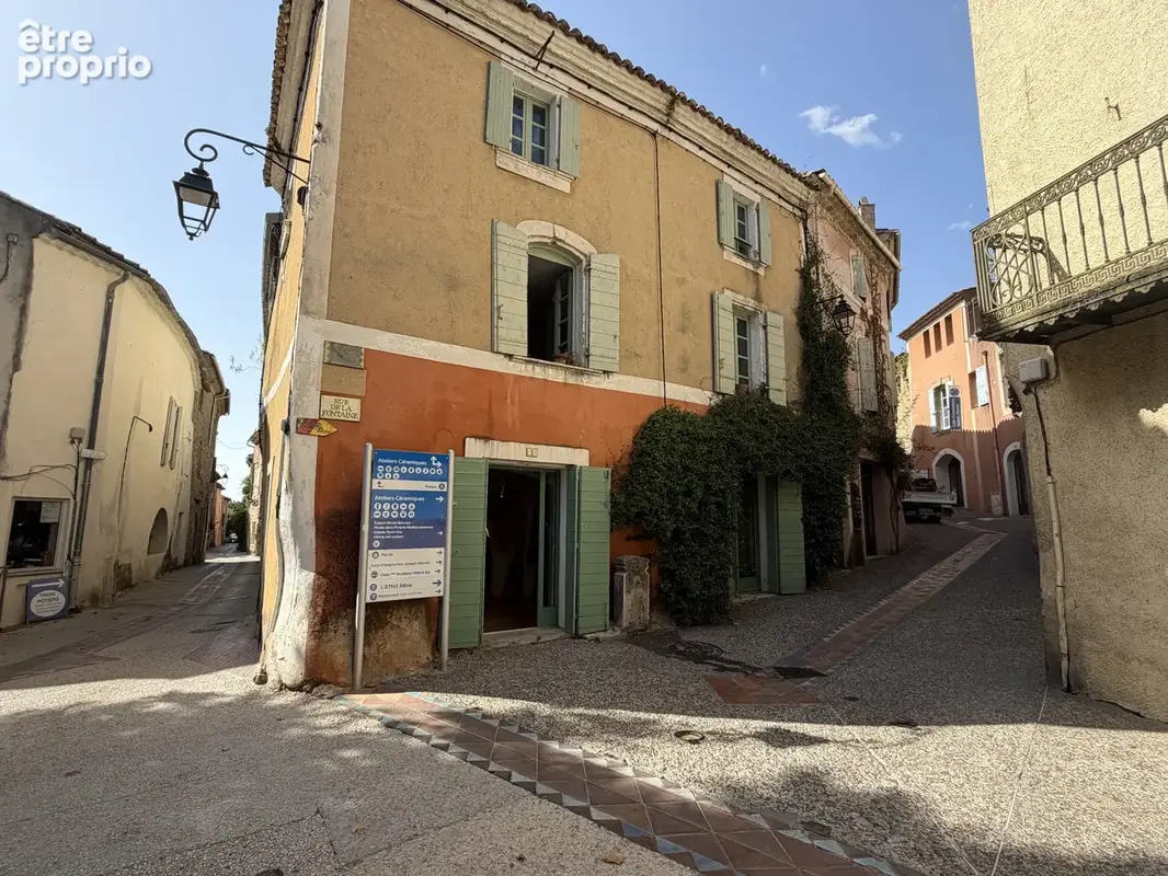 SAINT QUENTIN LA POTERIE. Joli Duplex avec local commercial en rdc - photo 8