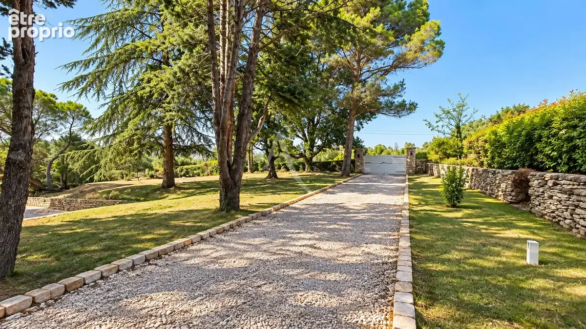 Propriete forcalquier villa dependance piscine hangar jardin - photo 7