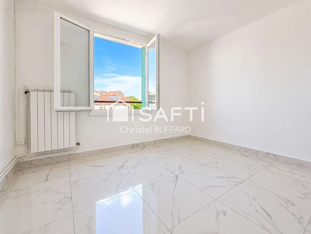 Photo 4 - Appartement à MARSEILLE-3E