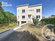 Maison à PONT-SAINTE-MARIE