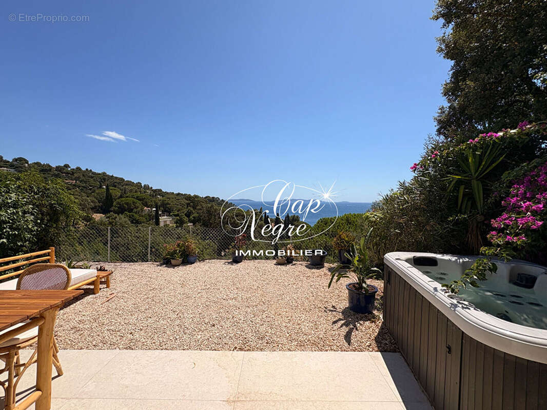 Appartement à LE LAVANDOU