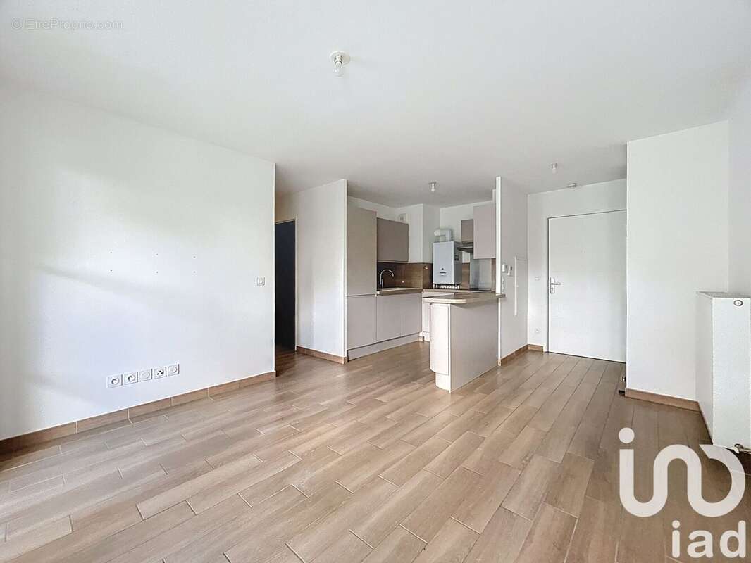 Photo 4 - Appartement à OZOIR-LA-FERRIERE