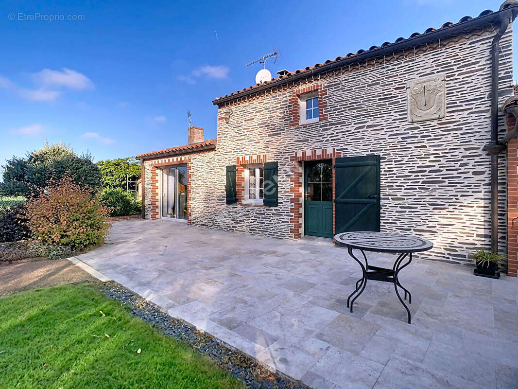 Longère à vendre sur Gesté - photo 13