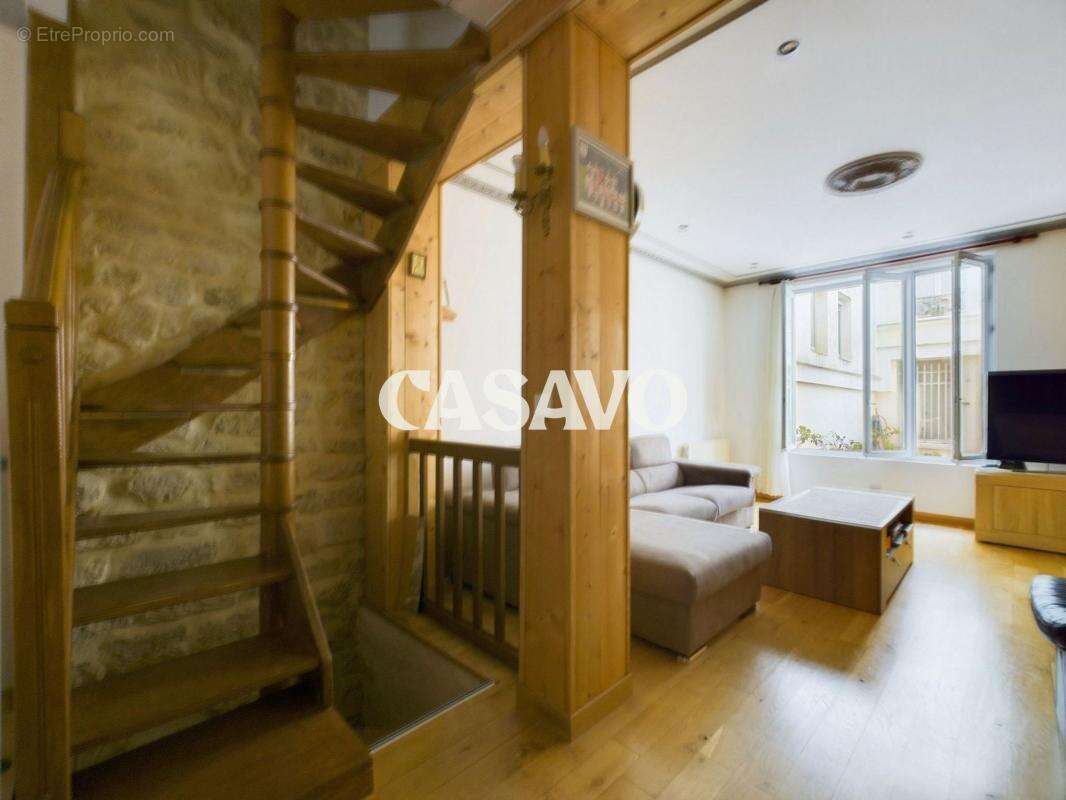 Appartement à PARIS-14E