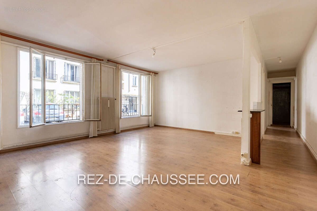 Appartement à PARIS-10E