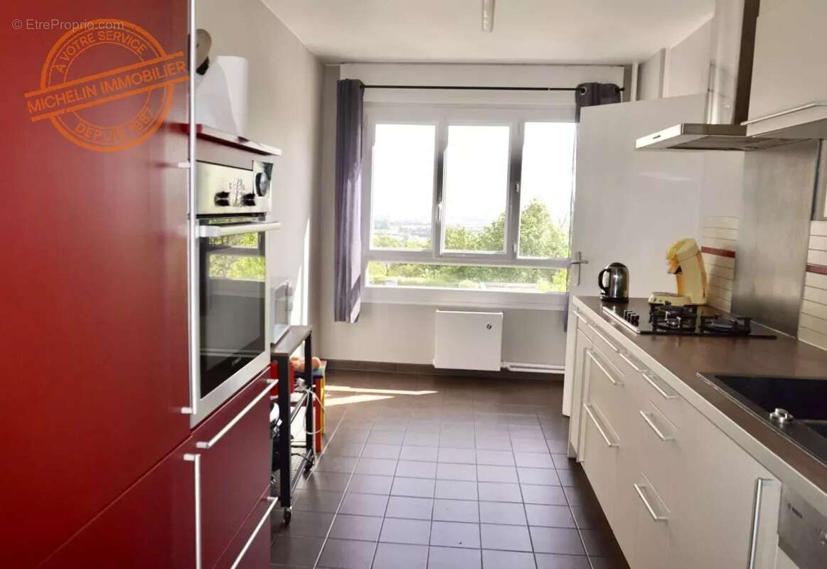 Appartement à OULLINS