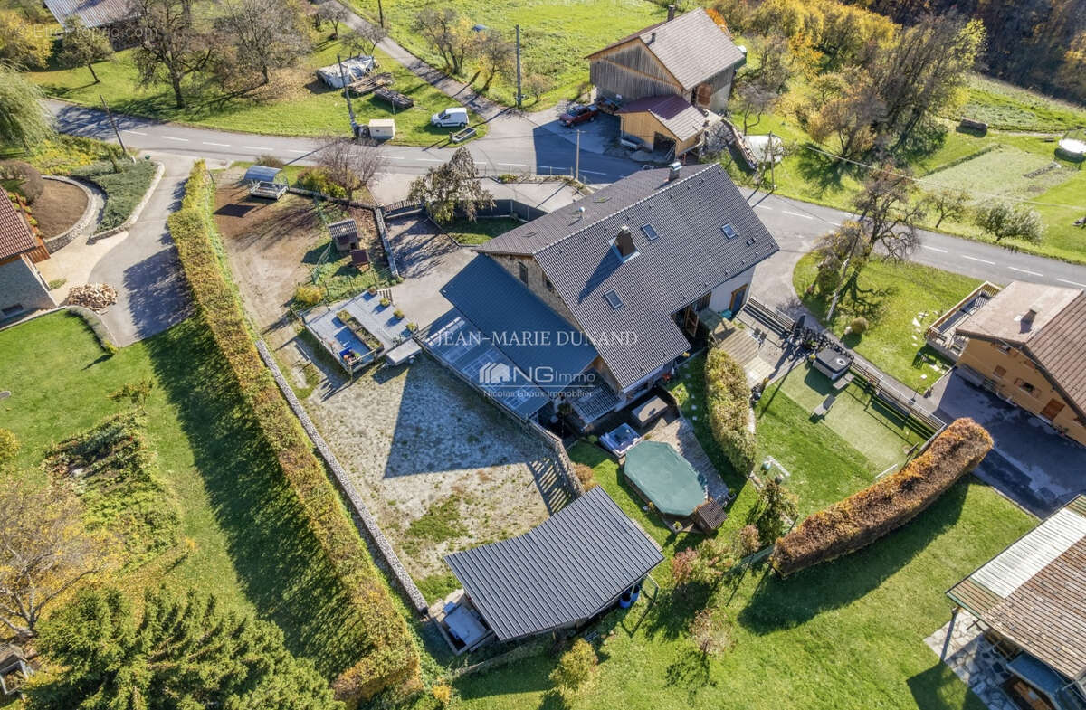 Maison à BOGEVE
