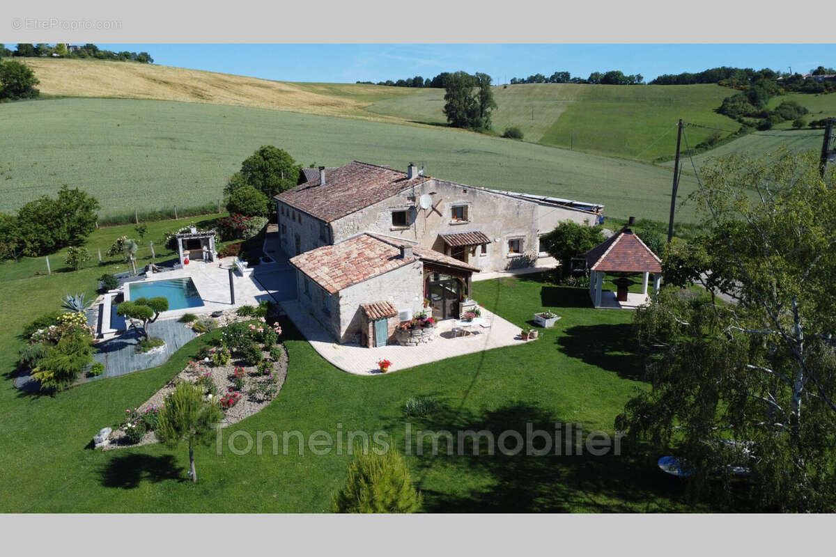 Maison à GRATELOUP-SAINT-GAYRAND