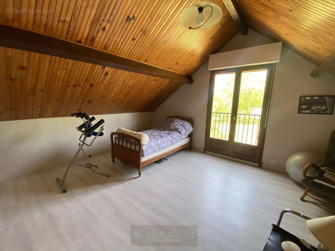 Maison à GONDREVILLE