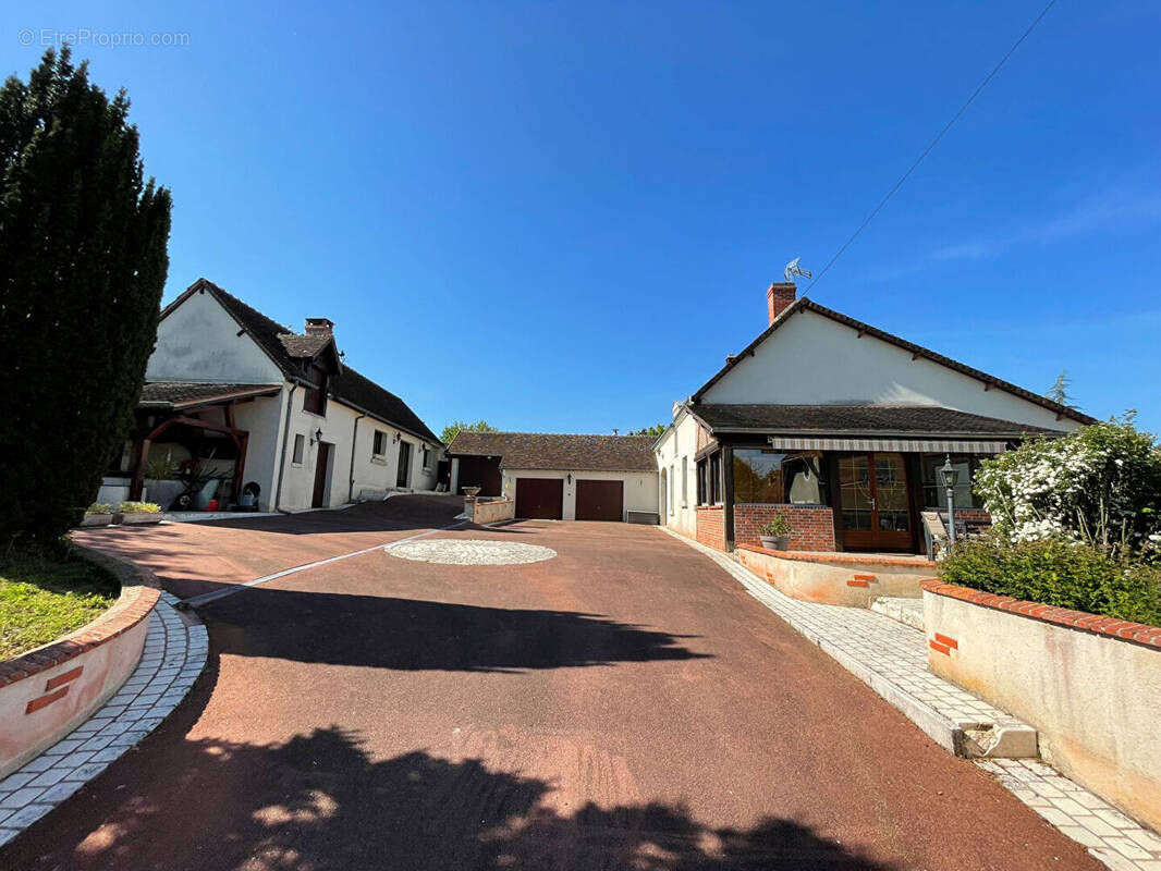 Maison à MONTHOU-SUR-CHER