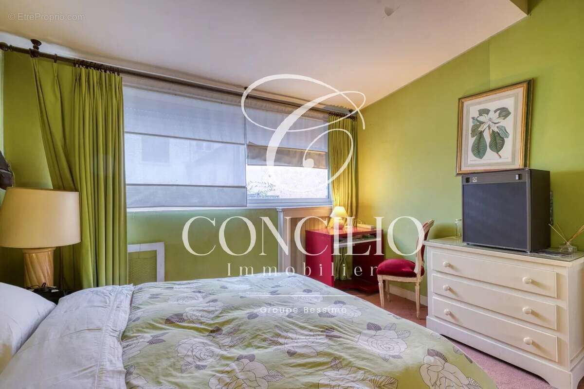 Maison à PARIS-18E