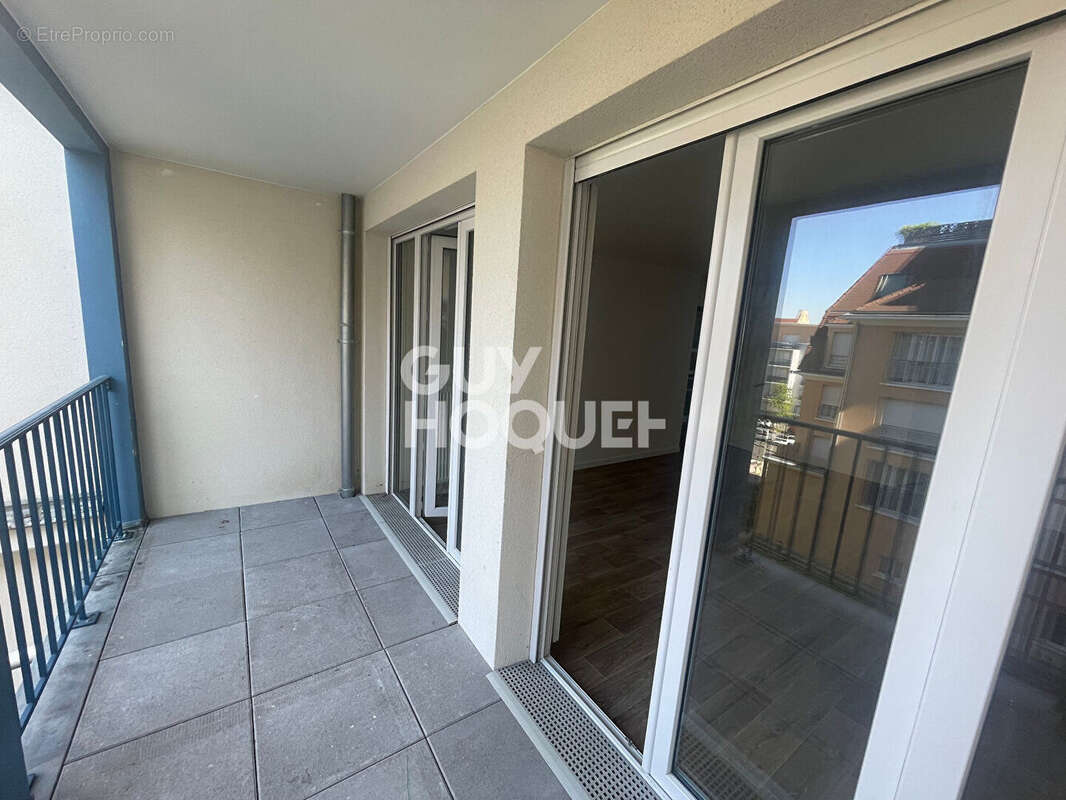 Appartement à LE BLANC-MESNIL