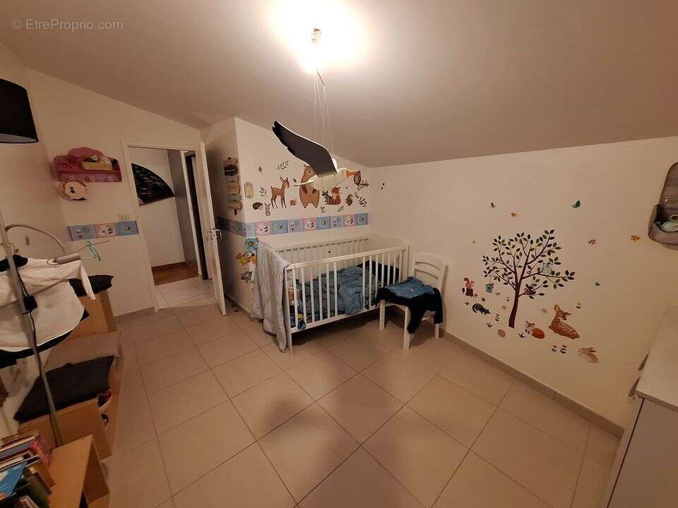 Maison à CHATEAUNEUF-SUR-ISERE