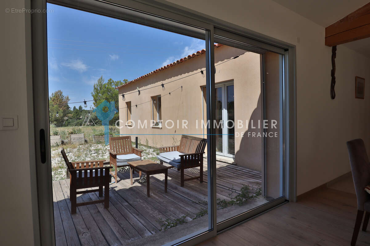Maison à SAINT-SATURNIN-LES-APT