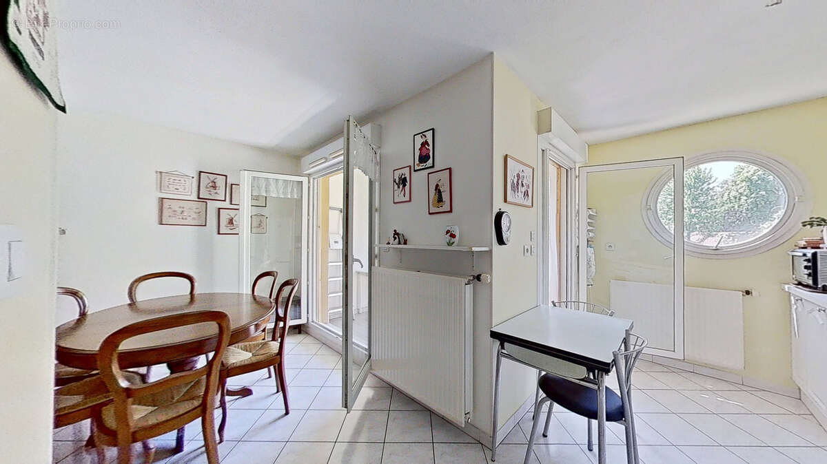 Appartement à CRAPONNE