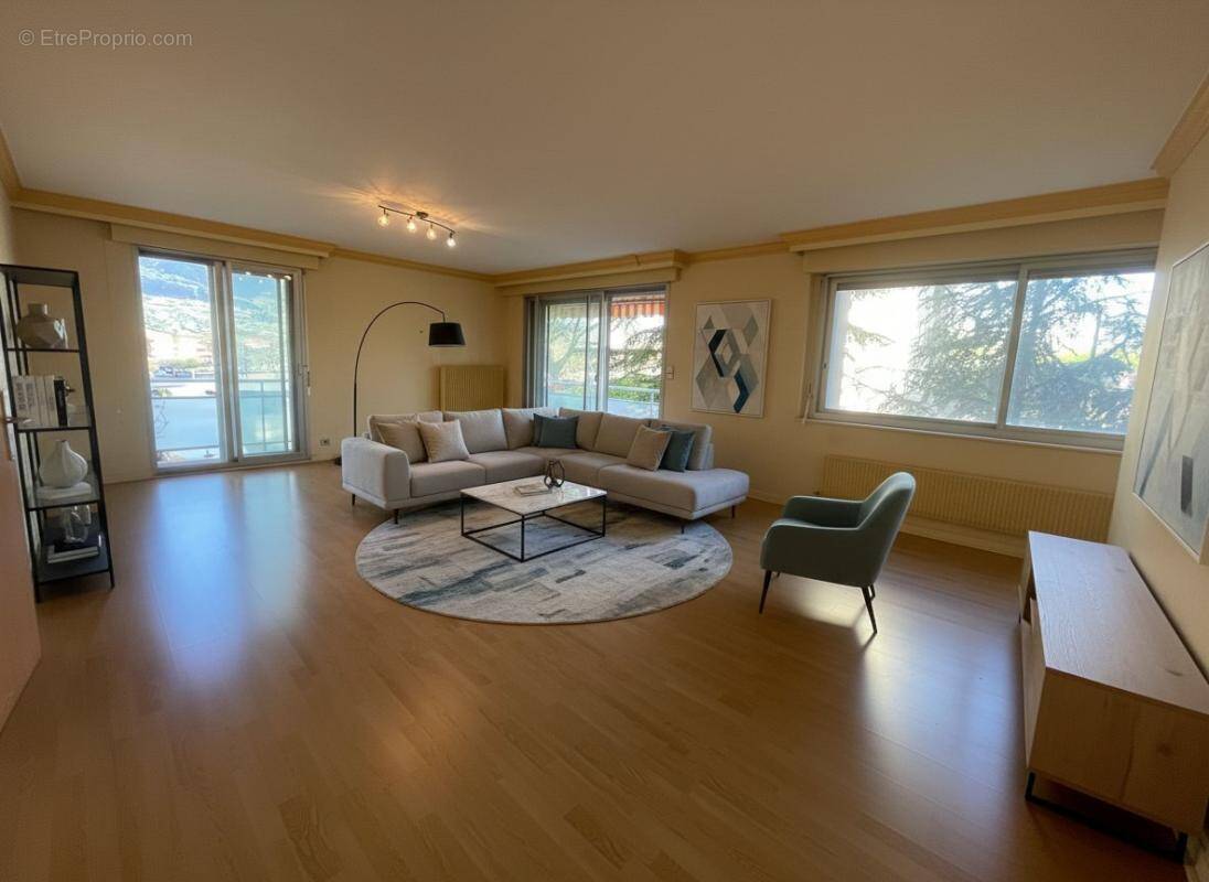 Appartement à MILLAU