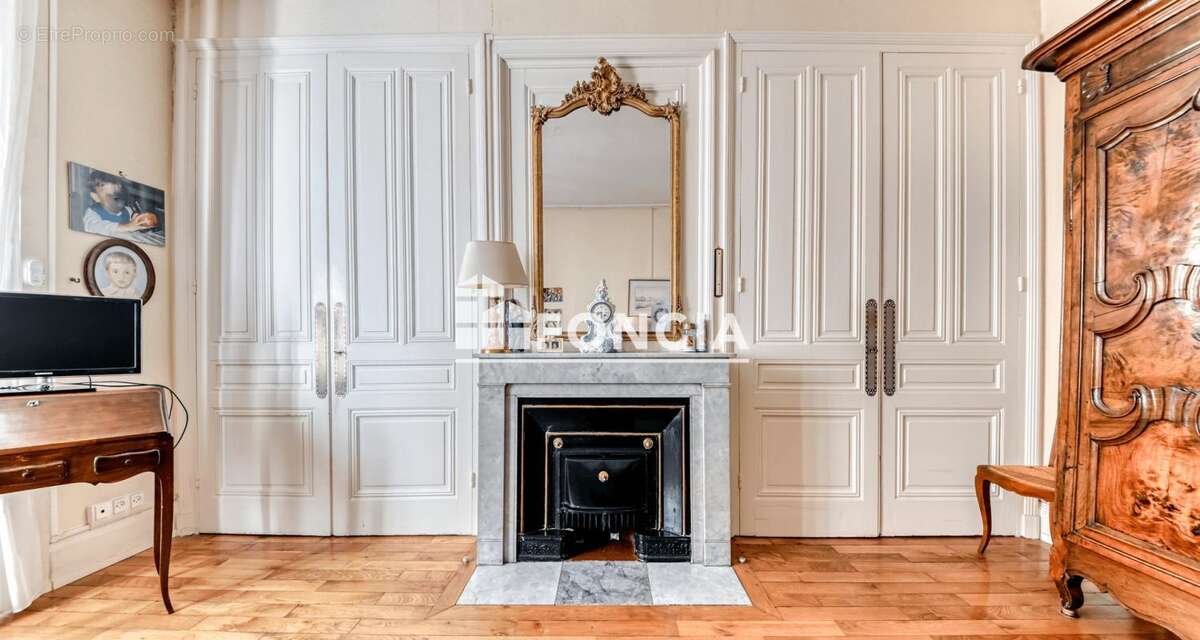 Appartement à LYON-4E