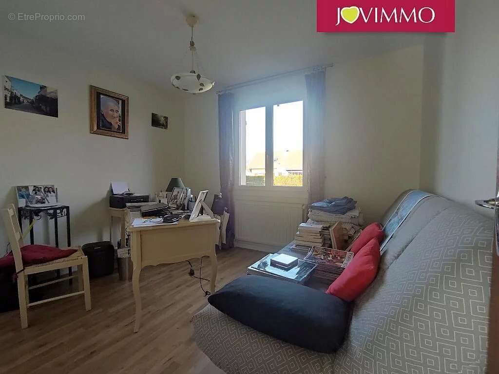 Maison à FONTAINE-LE-COMTE