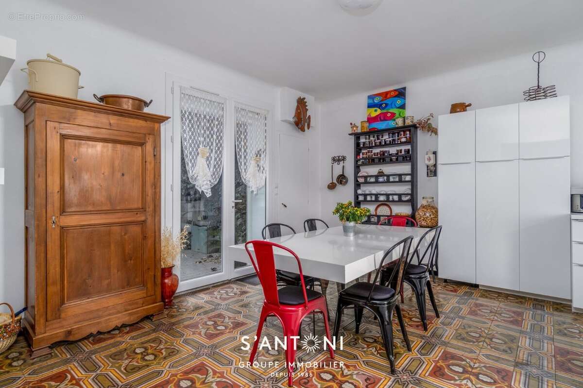 Maison à BESSAN