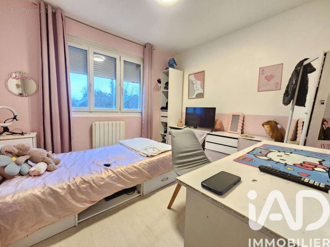 Maison 107 m² à Lavare  - photo 6