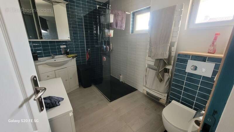 Richelieu - A Vendre maison de 90 m² habitables - 3 chambres et vaste séjour - photo 7