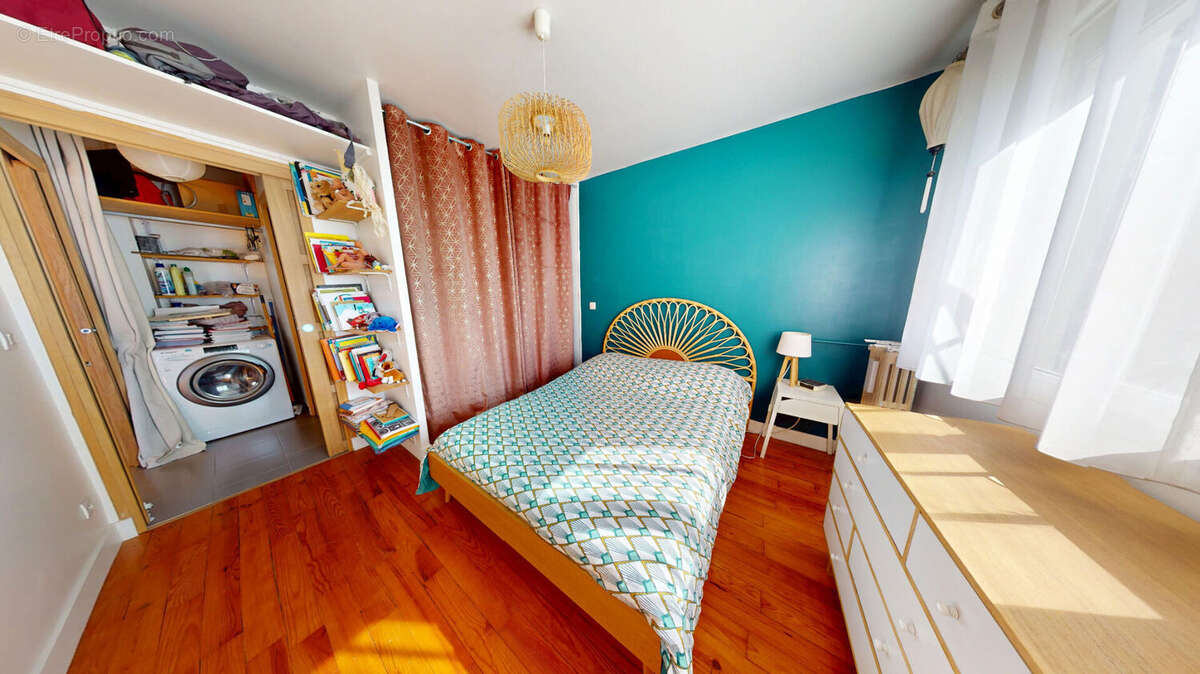 Appartement à AUBERVILLIERS