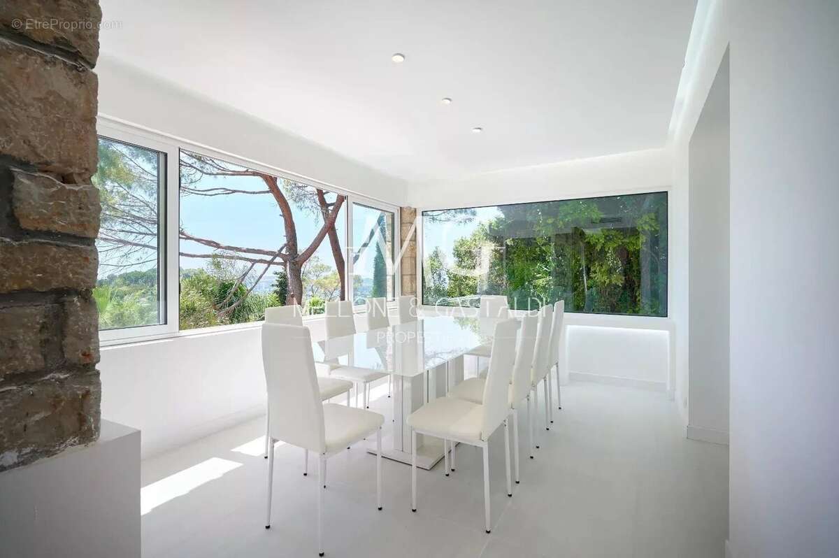 Maison à MOUGINS