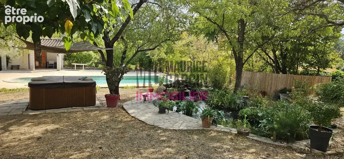 Maison 7 pièces 144 m² à vendre à L'isle-Sur-La-Sorgue (84800) - photo 2
