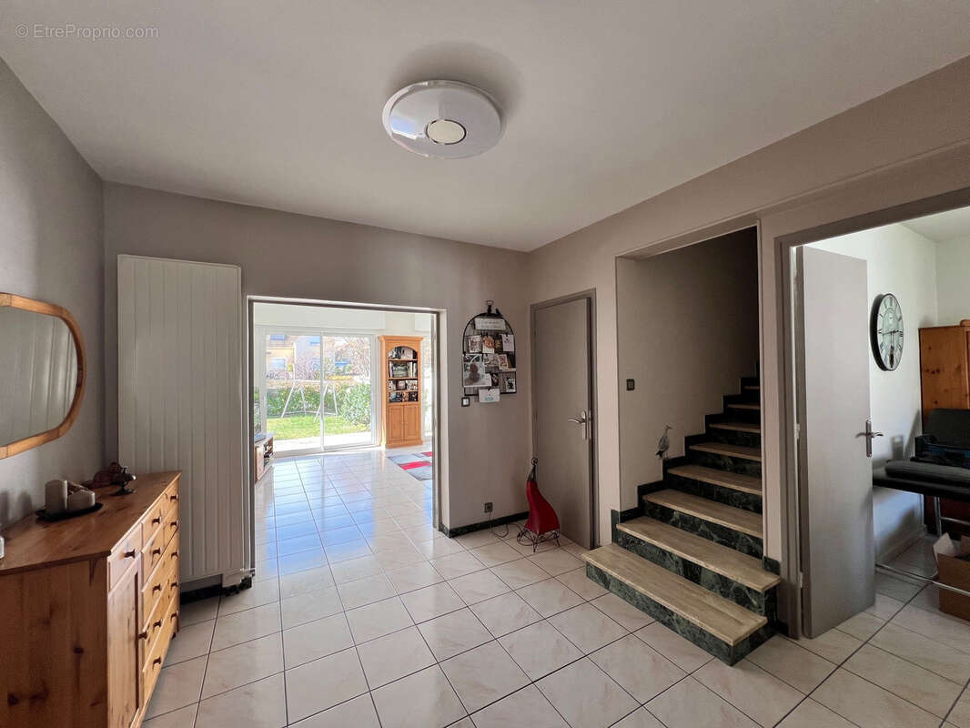 Maison à VILLENEUVE-LE-ROI