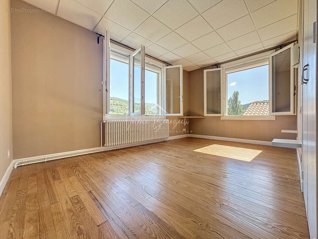 Maison à SAINT-AFFRIQUE