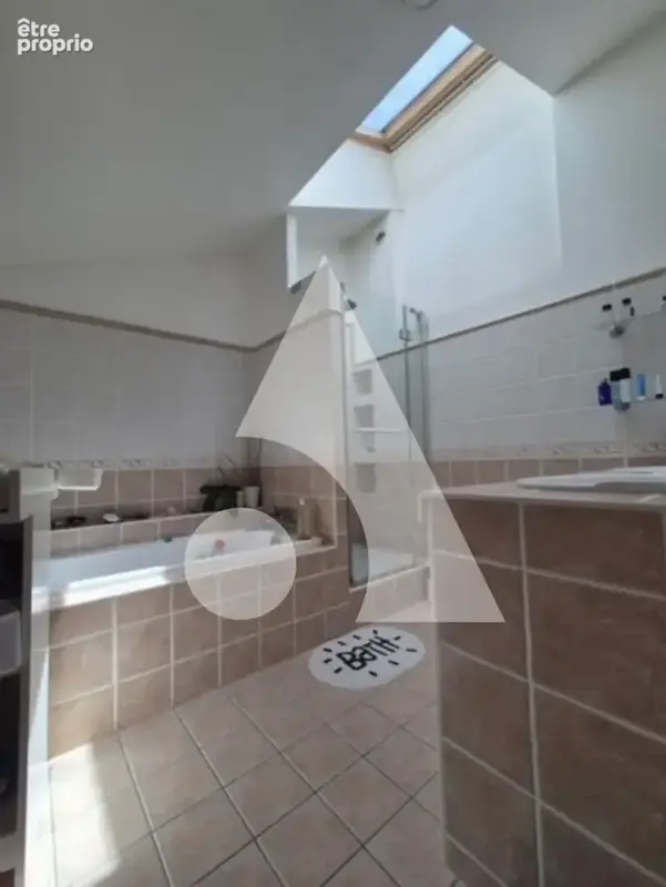 EXCLUSIVITÉ ! Maison de ville familiale 146 m² .  À 15 min de Lyon - photo 9