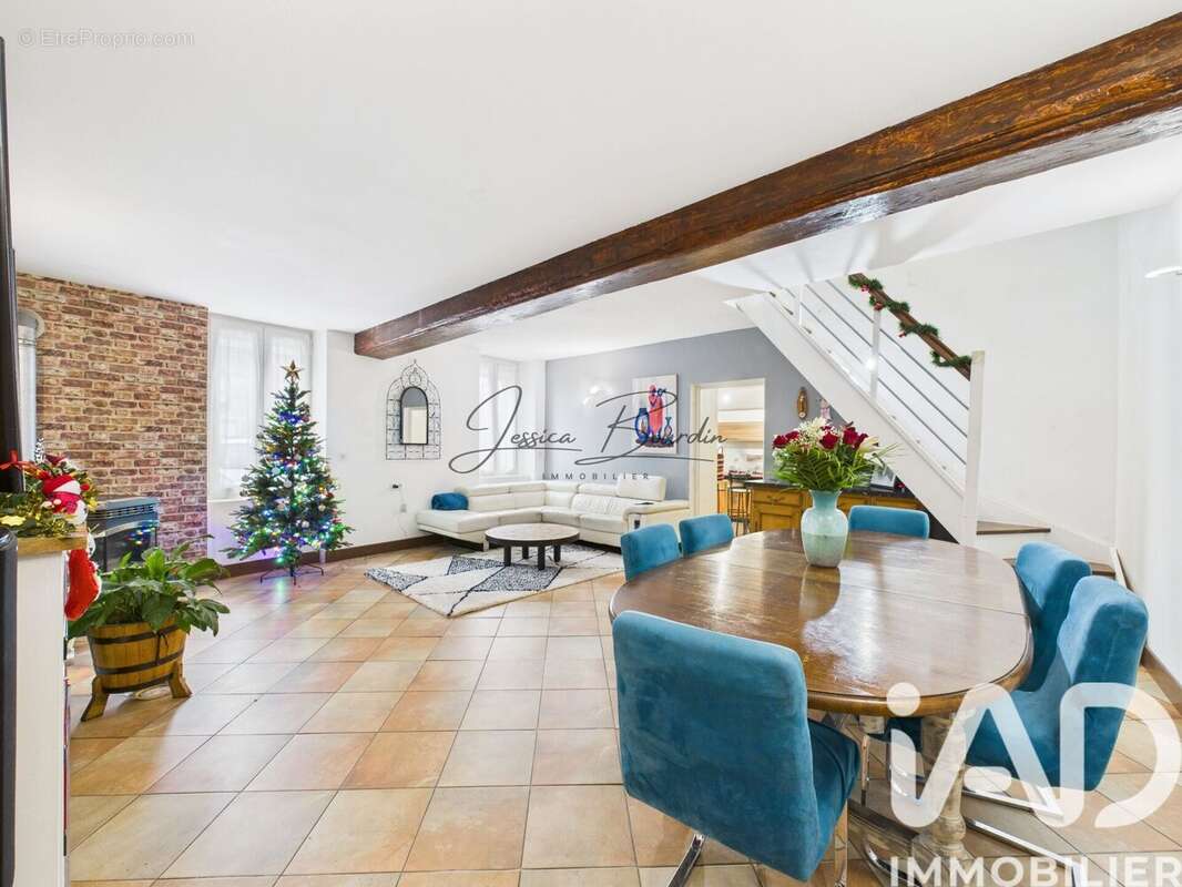 Photo 8 - Maison à REMAUVILLE