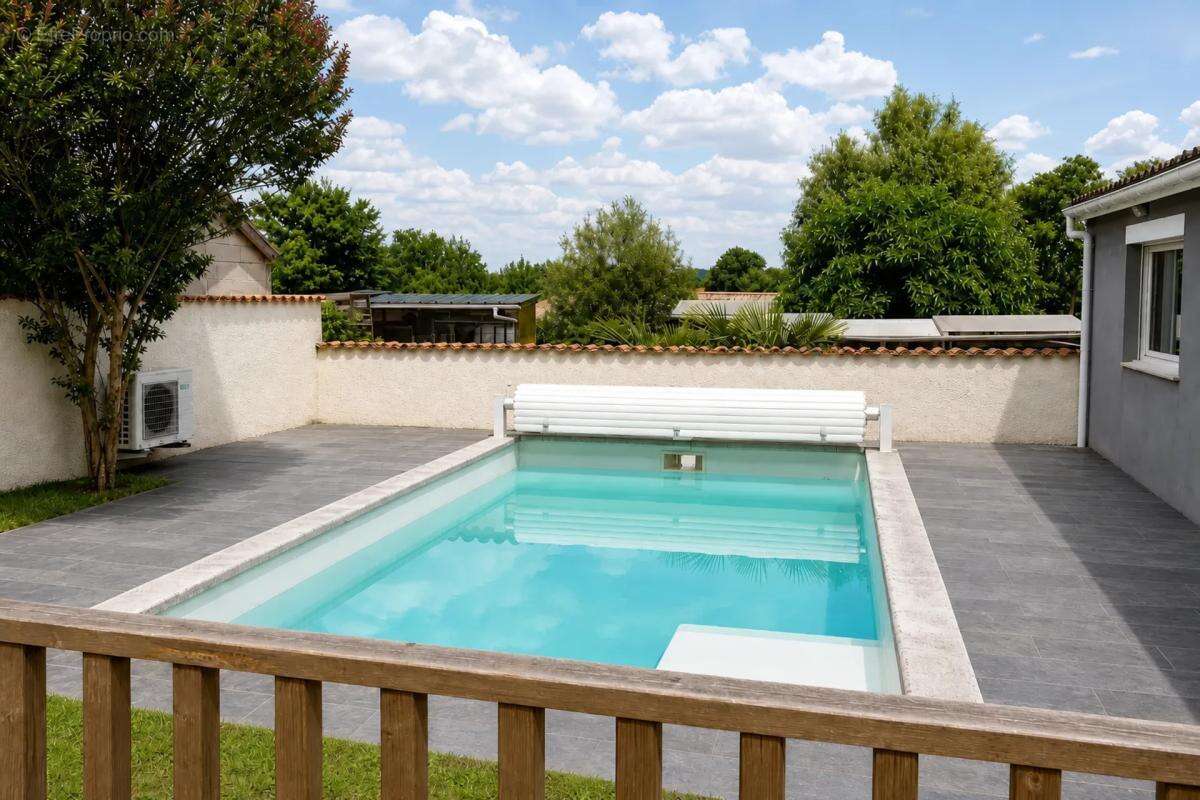 Maison à IZON