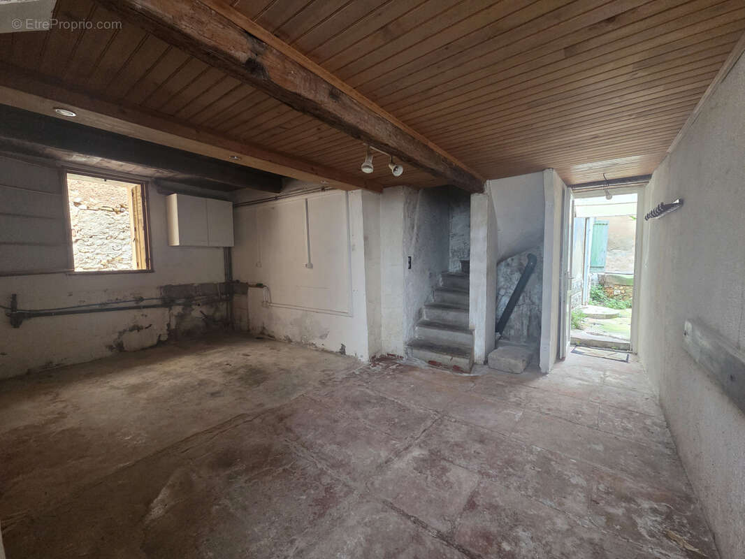 Maison à CRUZY