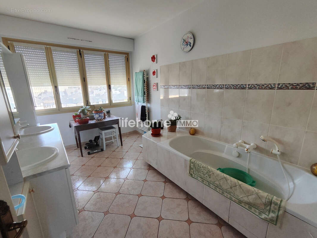 Appartement à CHATEAUROUX