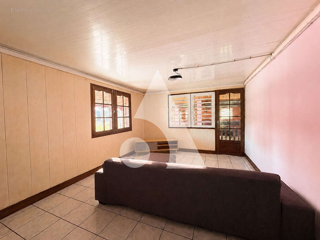 En exclusivité ! Maison F6 fort potentiel sur plus de 660m² à la Ravine des Cabris - photo 5