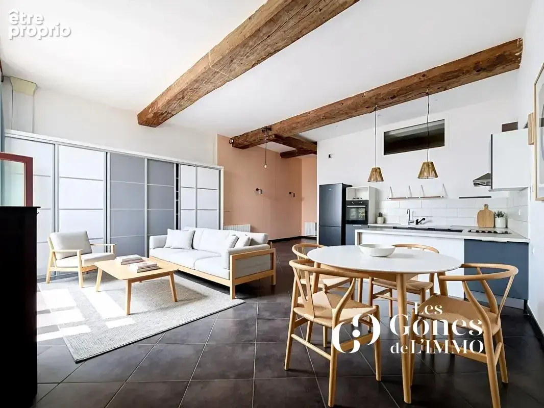 Appartement T4 de 100 M2 en pierre dorée avec terrasse et 2 - photo 2