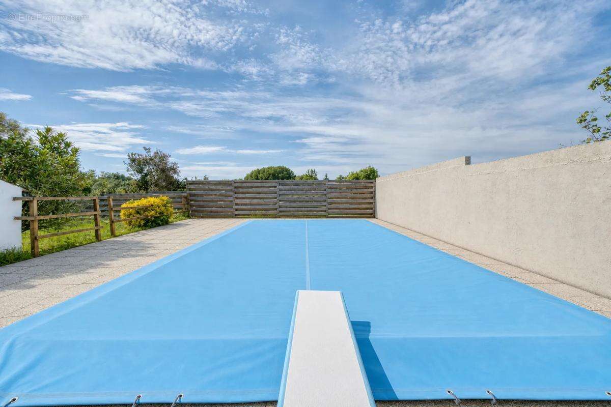 Maison à MESCHERS-SUR-GIRONDE
