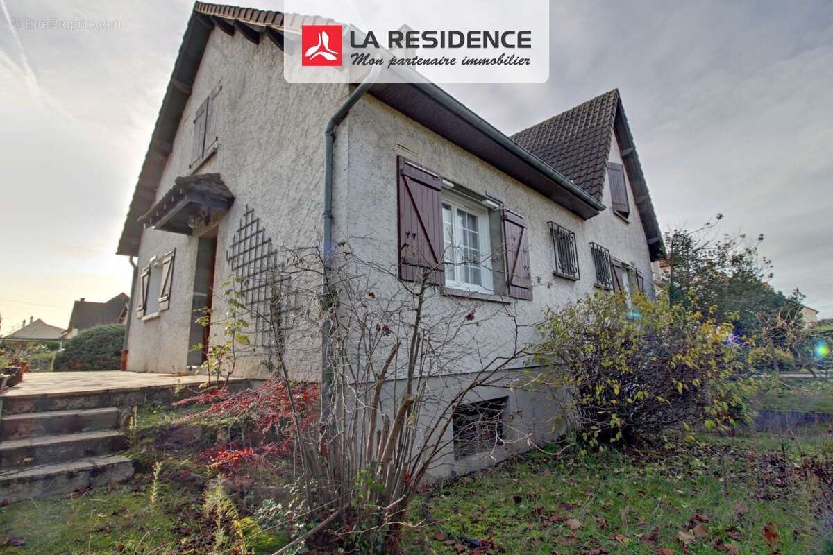 Maison à LES MUREAUX