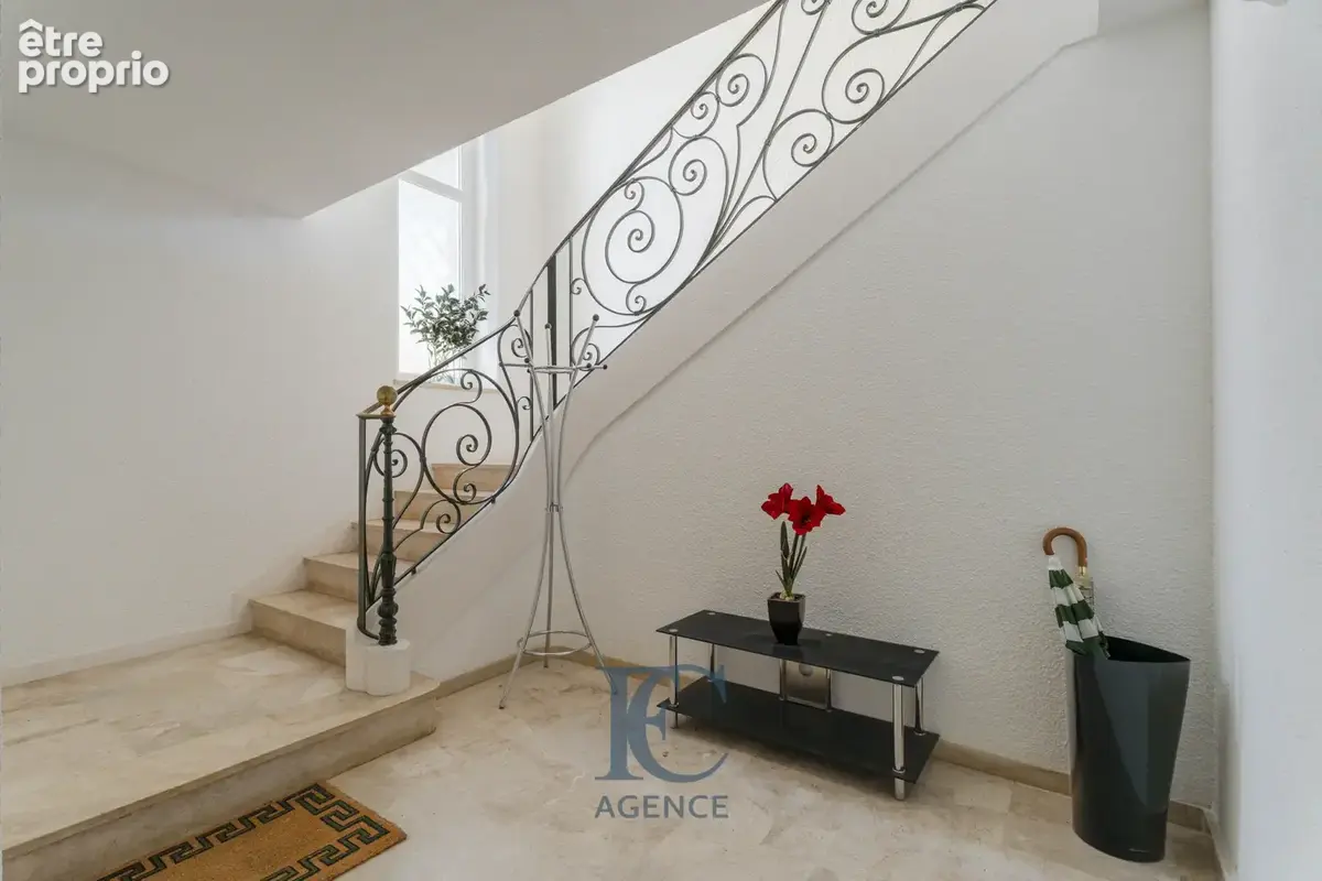 Appartement de 184 m2 vue mer - photo 3