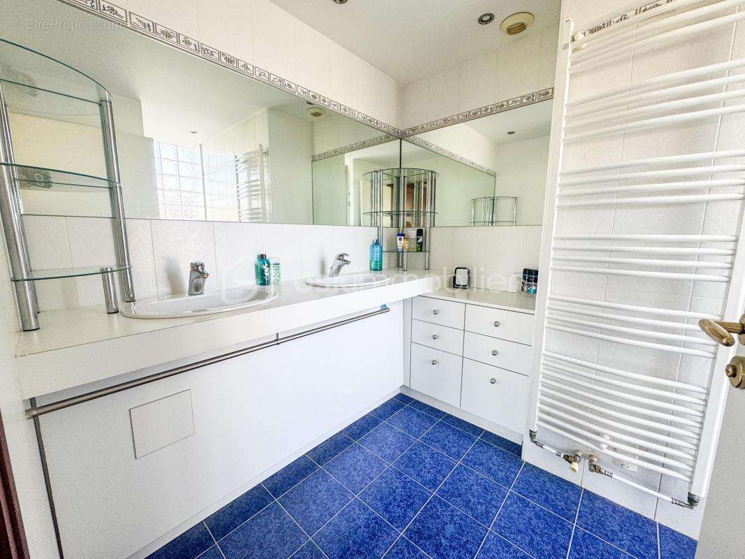 Maison à NOYAL-SUR-VILAINE