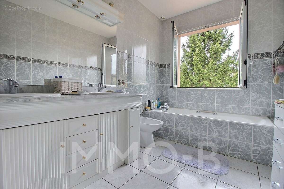 Maison à RAMONVILLE-SAINT-AGNE