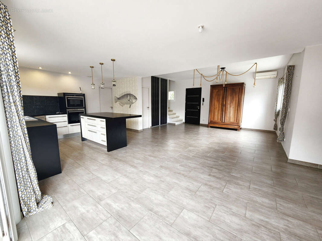 Maison à FRONTIGNAN