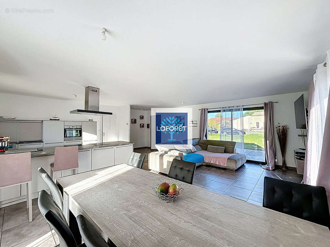 Maison à SAINT-ANDRE-DE-CUBZAC