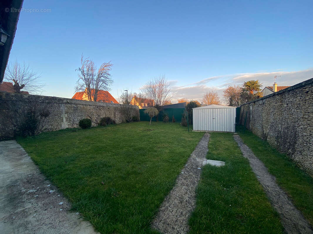 Maison à BIEVILLE-BEUVILLE